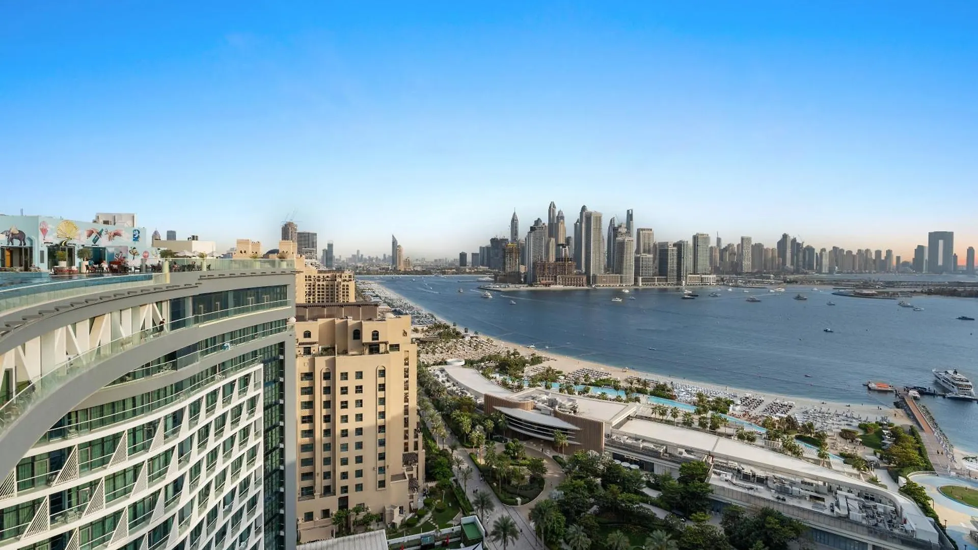 Brand New Luxury Studio In The Heart Of The Palm Dubai