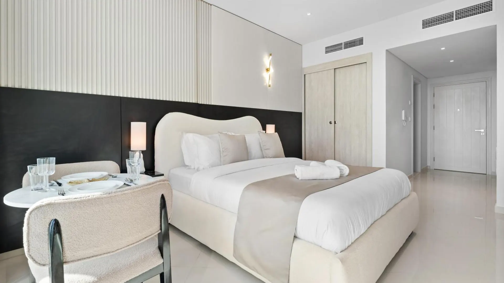 Apartment Brand New Luxury Studio In The Heart Of The Palm